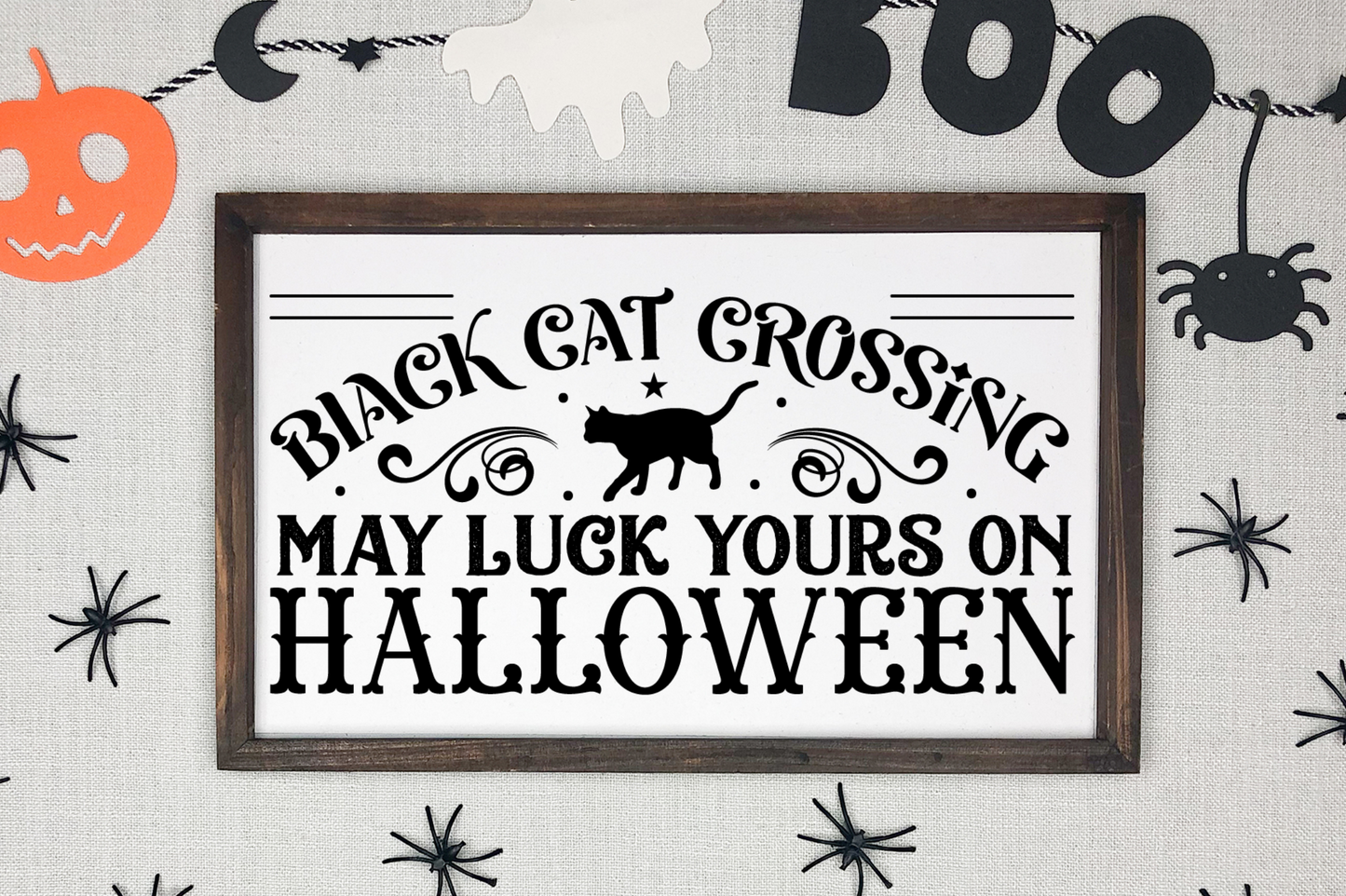 Farmhouse Halloween Round Sign SVG design Bundle